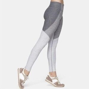 Outdoor Voices Tri Tone 7/8 Dove Gray